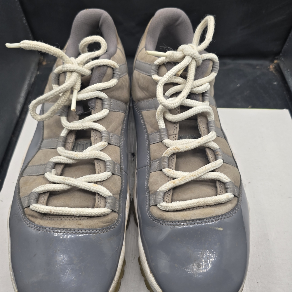 Jordan Athletic Shoes‎ in Gray and Tan